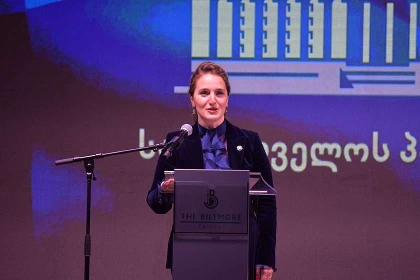 მარიამ ლაშხი – როგორც ჩანს, მეცნიერებიც ჩასარეცხად გამზადებულებად გინდათ რომ გამოიყვანოთ