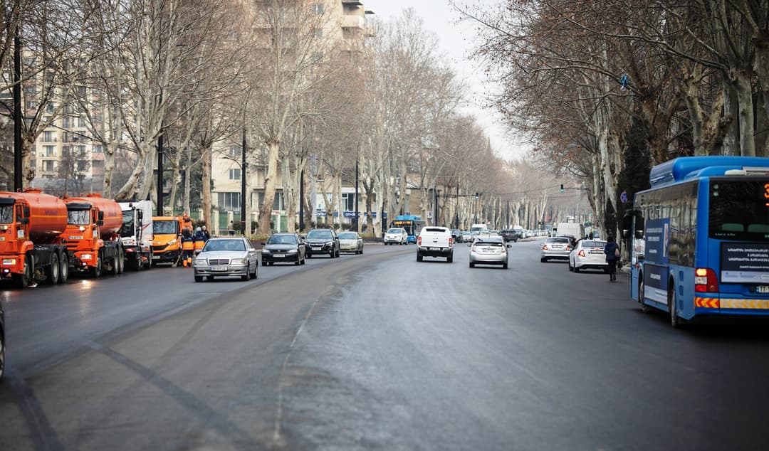 პირველი აპრილიდან წერეთლის გამზირსა და მიმდებარე ქუჩებზე ზონალურ-საათობრივი პარკირება ამოქმედდება