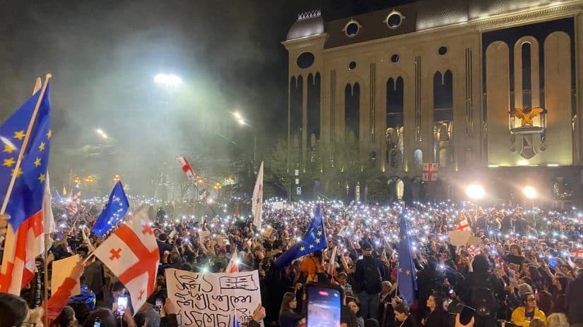 Frontnews image description