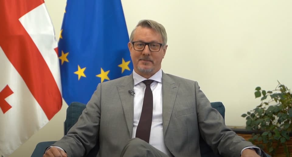 კარლ ჰარცელი – დანიშვნები იყო ნაჩქარევი, გაუმჭვირვალე და არაკონკურენტული