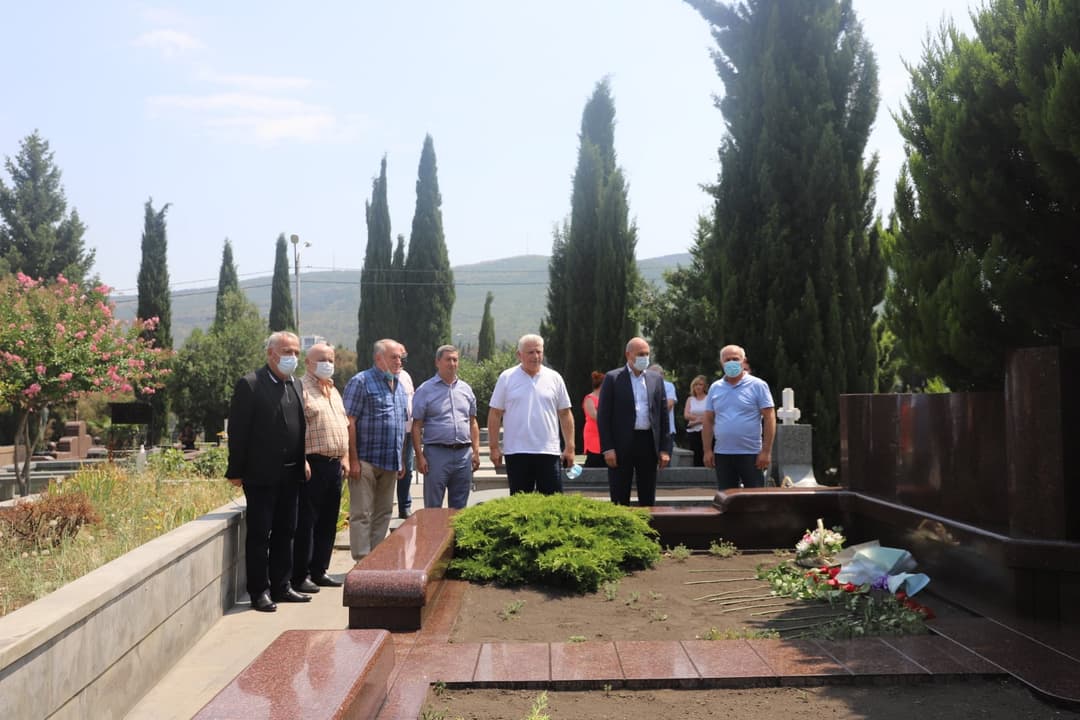 თამაზ ნადარეიშვილს დღეს 67 წელი შეუსრულდებოდა