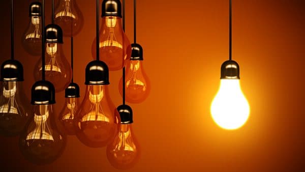 პენსიონერებისა და სოციალურად დაუცველებისთვის ელექტროენერგიის საფასურის გადახდის სპეციალური ვადები წესდება