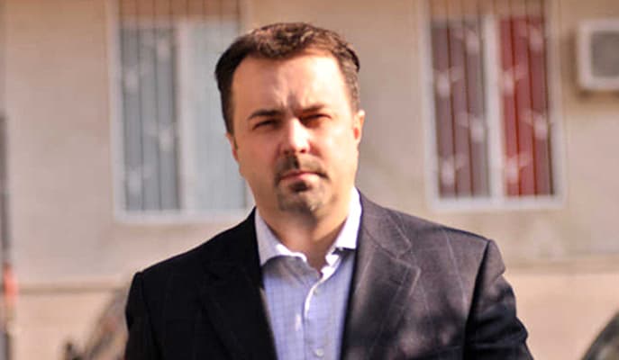 დიმიტრი შაშკინი – მდინარაძე ჩამოყალიბდა როგორც ჭორიკანა დეპუტატი, ველოდები, ანეკდოტების მოყოლას როდის დაიწყებს