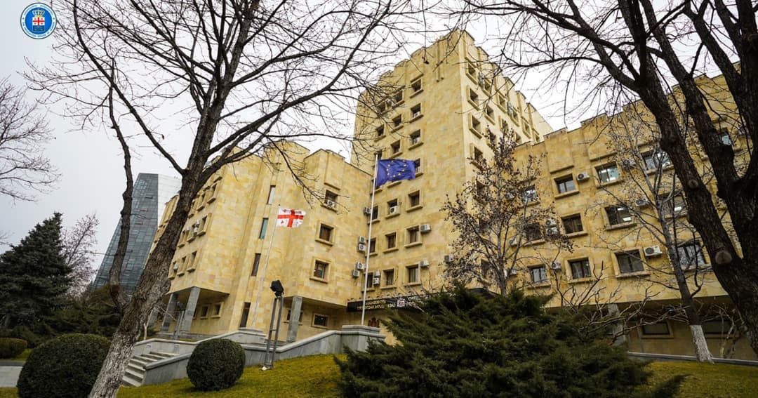 პროკურატურამ მამის განზრახ მკვლელობის ფაქტზე ერთ პირს ბრალდება წარუდგინა