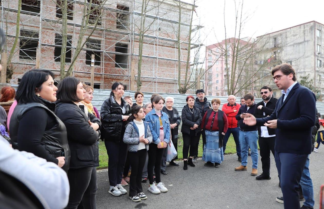 Frontnews image description