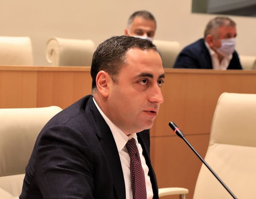 გიორგი ვაშაძე – შევქმენით პენსიონერების სამართლებრივი დახმარების ცენტრი, სადაც ნებისმიერ პენსიონერს, დევნილს, სოციალურად დაუცველს შეუძლია დარეკოს და ჩვენ დავიცავთ მათ უფლებებს