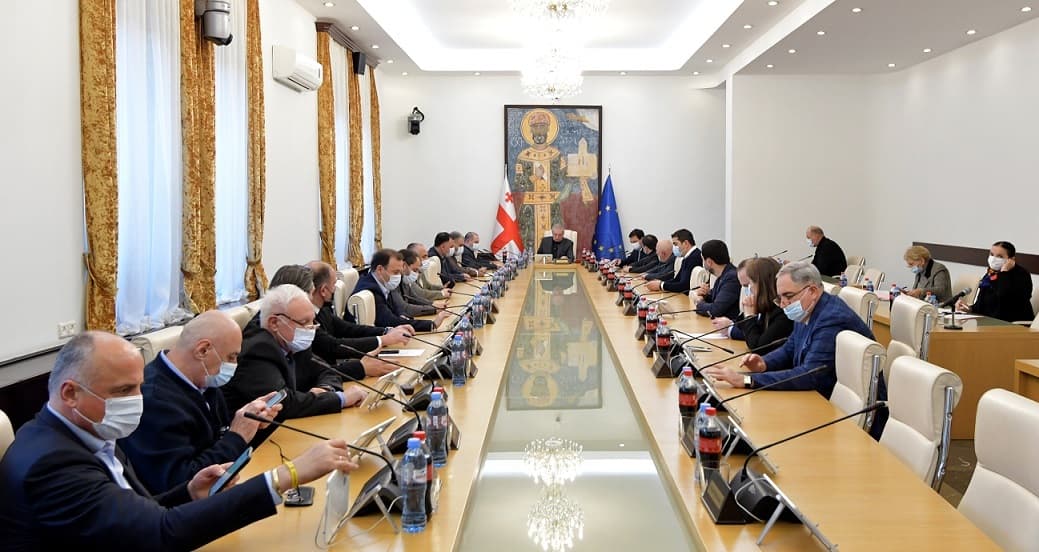 Frontnews image description