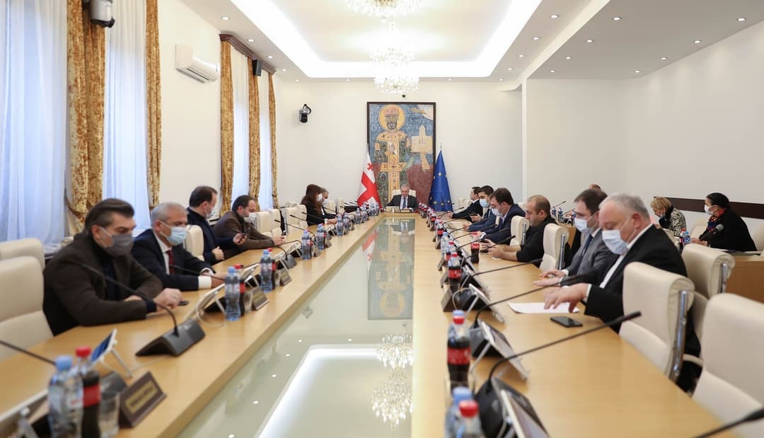 პარლამენტის ბიურომ ახალ საკანონმდებლო ინიციატივებზე იმსჯელა