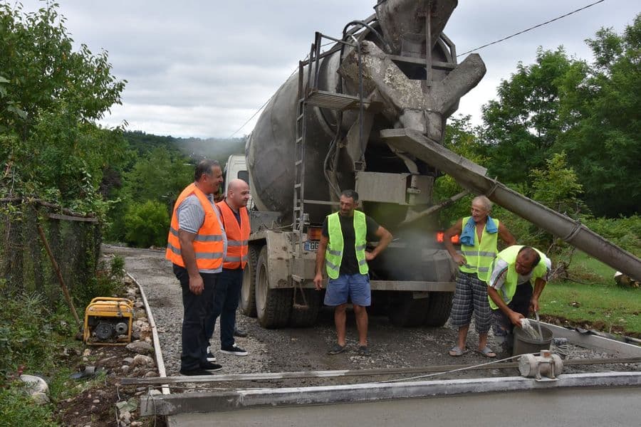 Frontnews image description