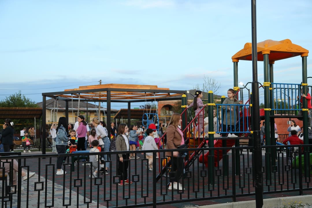 წყალტუბოში ახალგაზრდობის სკვერი გაიხსნა