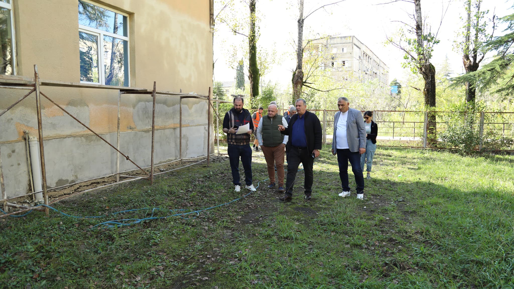 Frontnews image description