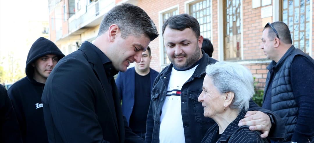 პარლამენტის ფოთის, ხობის და სენაკის მაჟორიტარი დეპუტატობის კანდიდატი მოსახლეობას ფოთსა და სენაკში შეხვდა