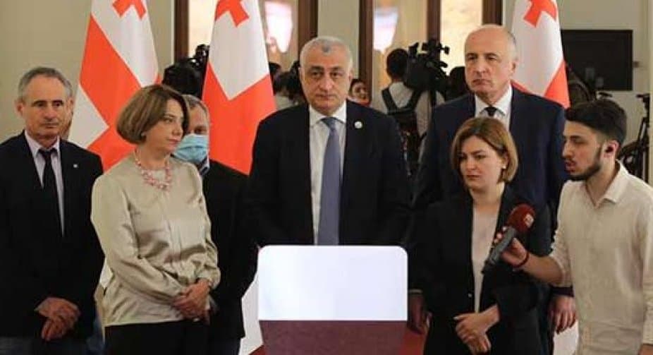 მამუკა ხაზარაძე – მოვუწოდებთ სხვა ოპოზიციურ ძალებს ანალოგიური ნაბიჯისკენ, ბრძოლა იქნება უკომპრომისო