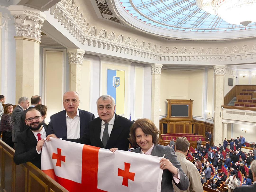 მამუკა ხაზარაძე – ეს ხალხი დღეს თავიდან იბადება, როგორც ერი, მებრძოლი, რომელიც არავის დაუთმობს თავის სამშობლოს