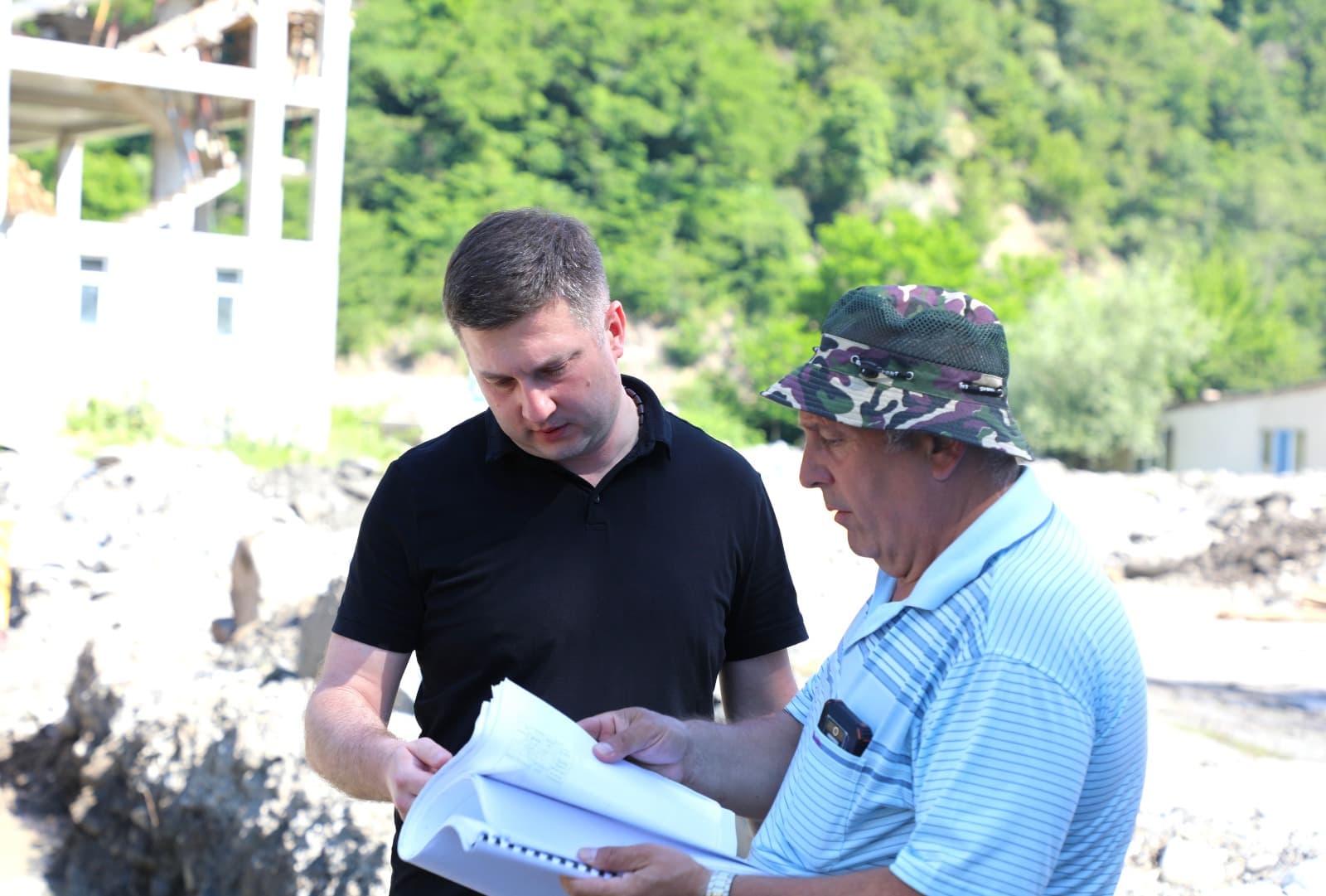 Frontnews image description