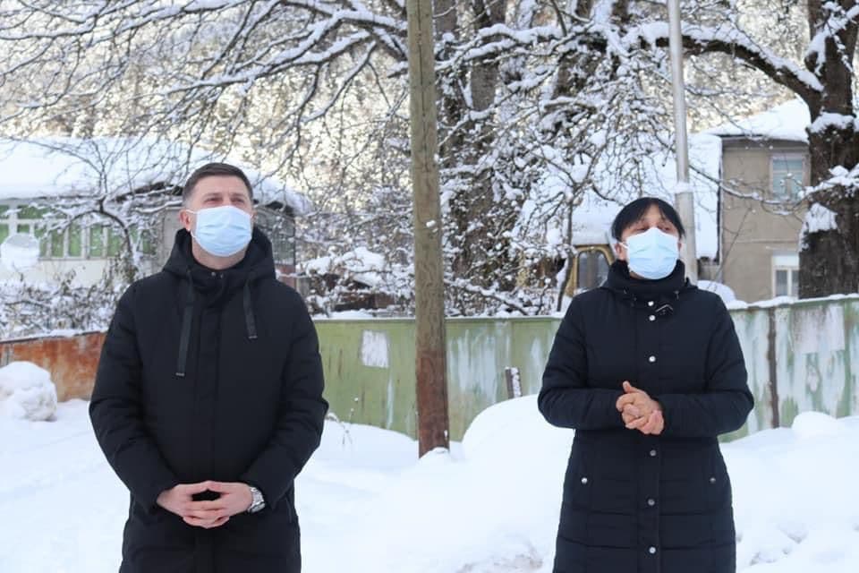 Frontnews image description