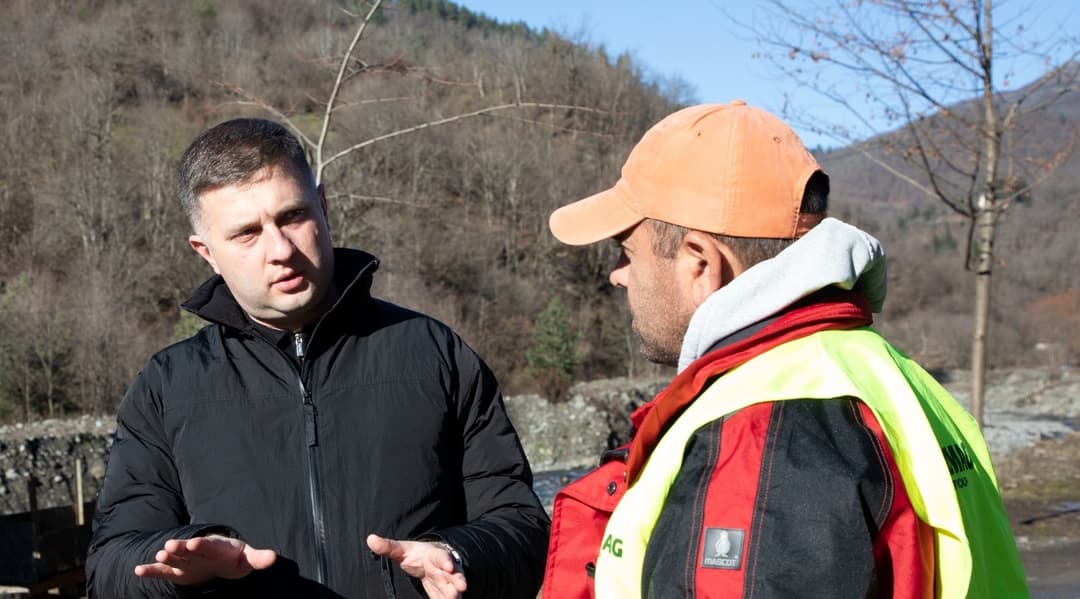 ონის მუნიციპალიტეტის სოფელ ლაგვანთაში საავტომობილო გზის სარეაბილიტაციო სამუშაოების მე-3 ეტაპი დასრულდა