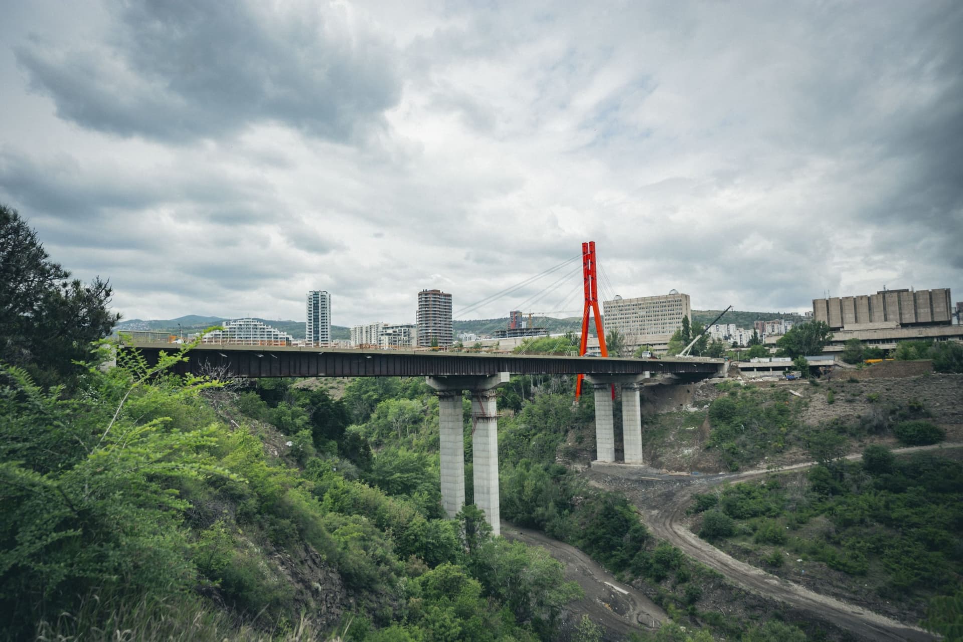 Frontnews image description