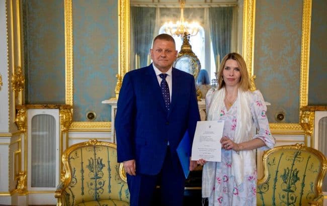 ვალერი ზალუჟნი ბრიტანეთში უკრაინის ელჩის მოვალეობის შესრულებას ოფიციალურად შეუდგა