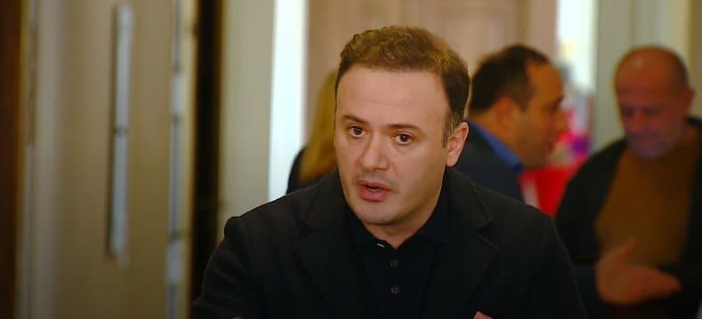 ირაკლი ზარქუა – ეს ე.წ. ტრიო საუნჯე, რომლებიც არიან ხელმოცარულები, გაერთიანდნენ, მკვდარი მკვდარს აეკიდაო