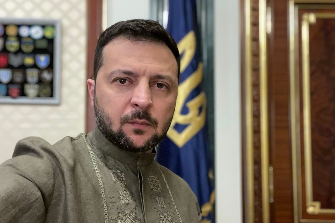 ზელენსკიმ 51 ფიზიკურ და 220 იურიდიულ პირს სანქციები დაუწესა