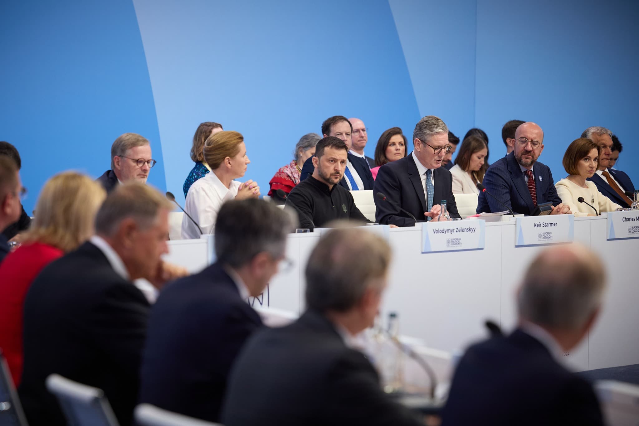 Frontnews image description