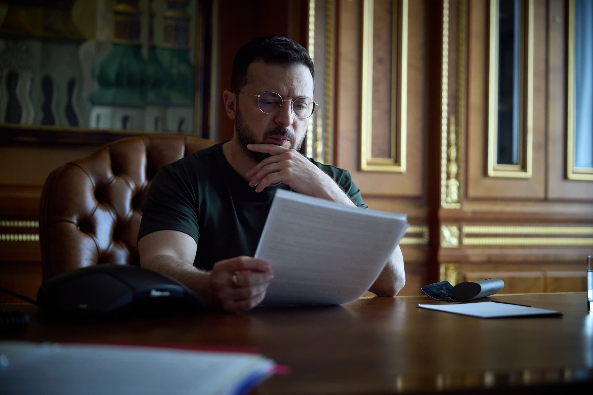 Frontnews image description