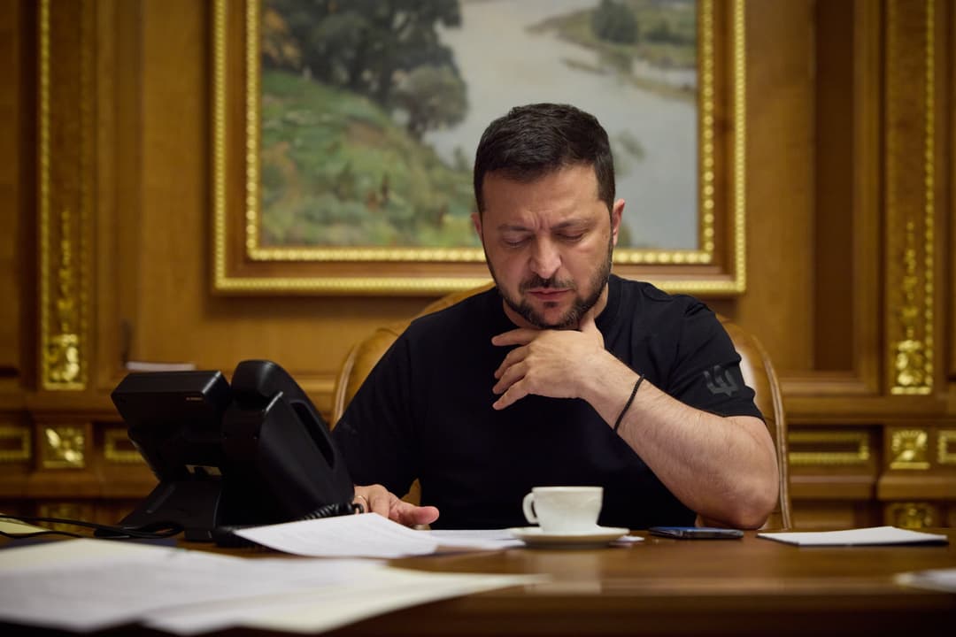 ზელენსკი – უკრაინა იარაღის წარმოებას მაქსიმალურად აძლიერებს