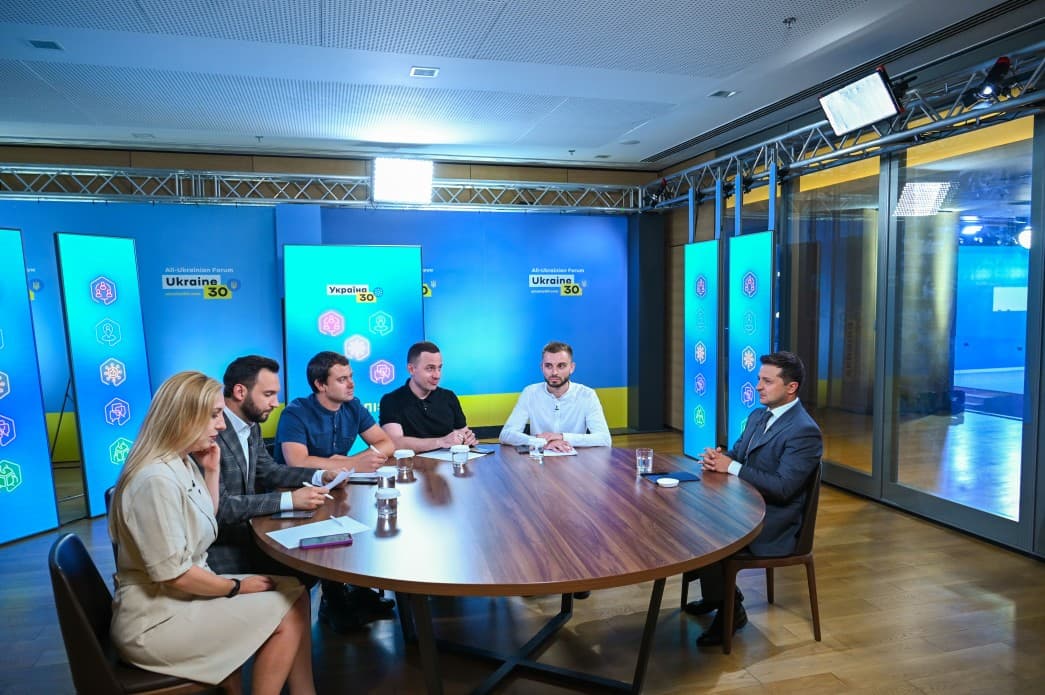 Frontnews image description