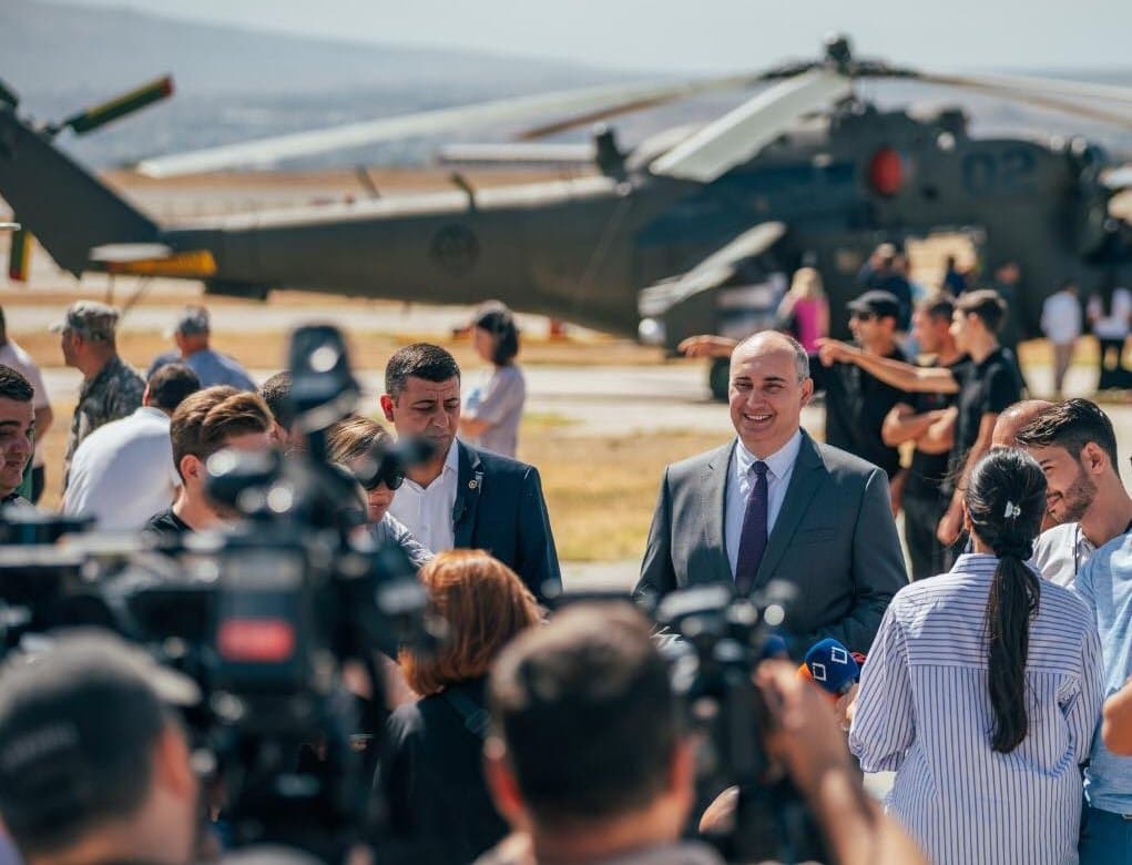 Frontnews image description