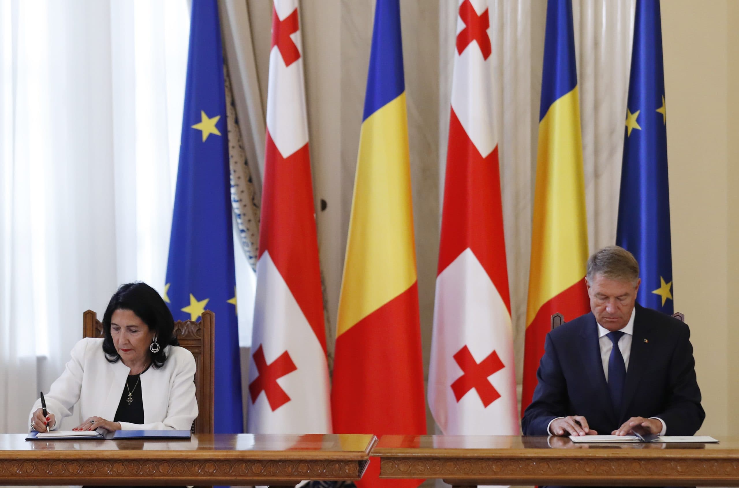 Frontnews image description