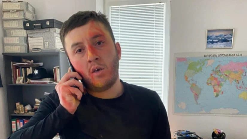 SOVLAB-ის მკვლევარი აცხადებს, რომ ოფისთან თავს დაესხნენ