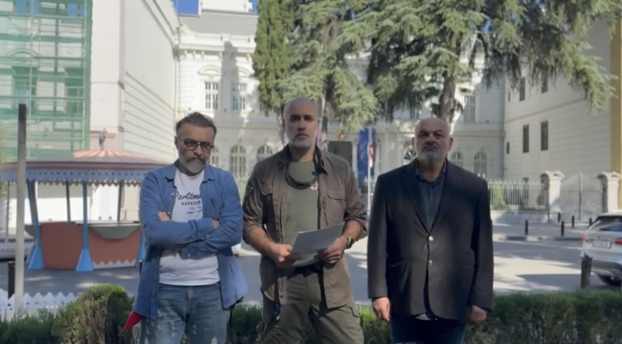 Frontnews image description