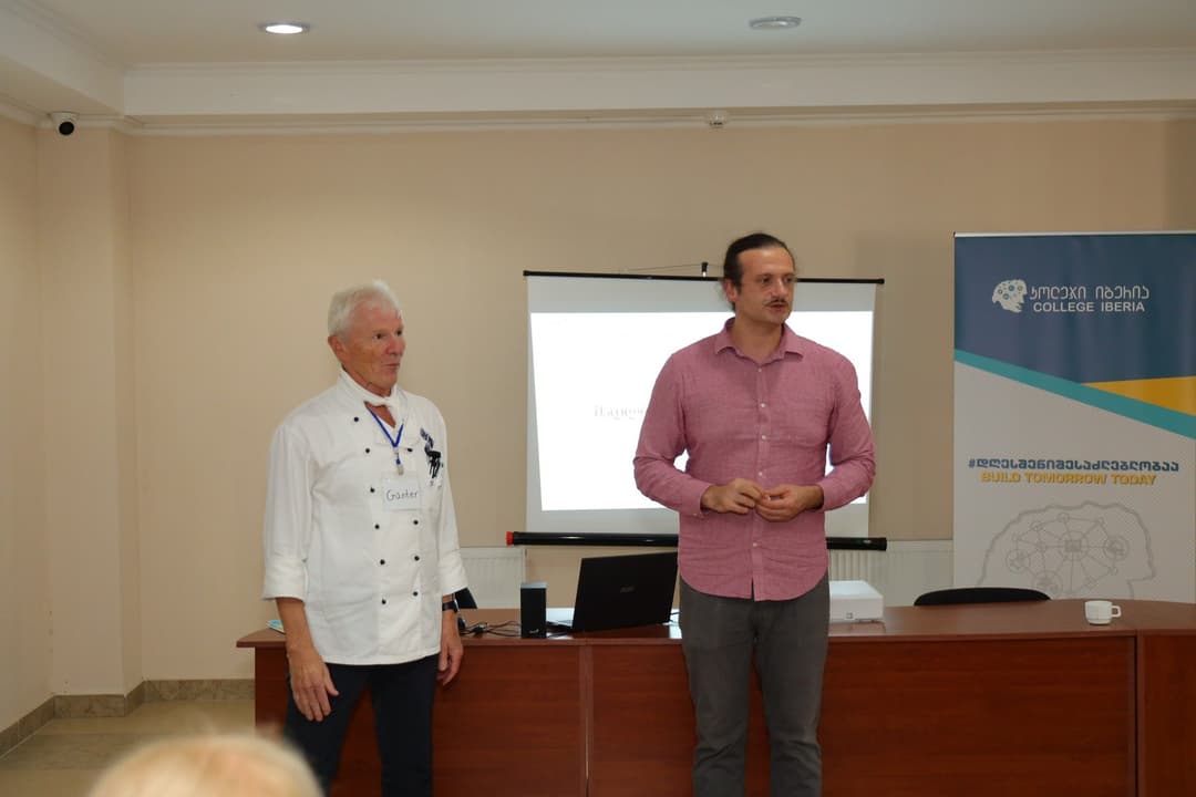 კოლეჯში “იბერია” სამი კვირის განმავლობაში კულინარიის ხელოვნების მასტერკლასები მიმდინარეობდა