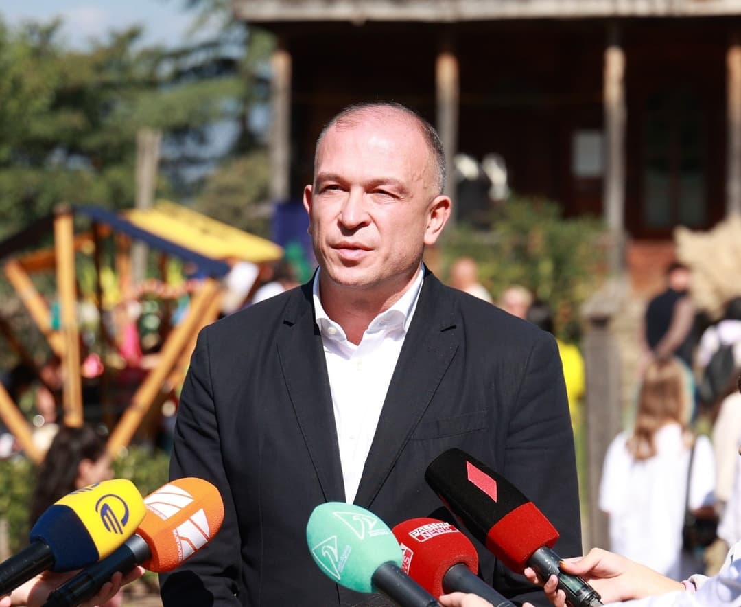 ლევან მგალობლიშვილი – დარწმუნებული ვარ, ჩვენი ცენტრალური ხელისუფლების სწორი პოლიტიკიდან გამომდინარე, ძალიან მალე სოხუმში გიმასპინძლებთ