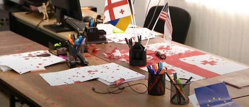 Frontnews image description