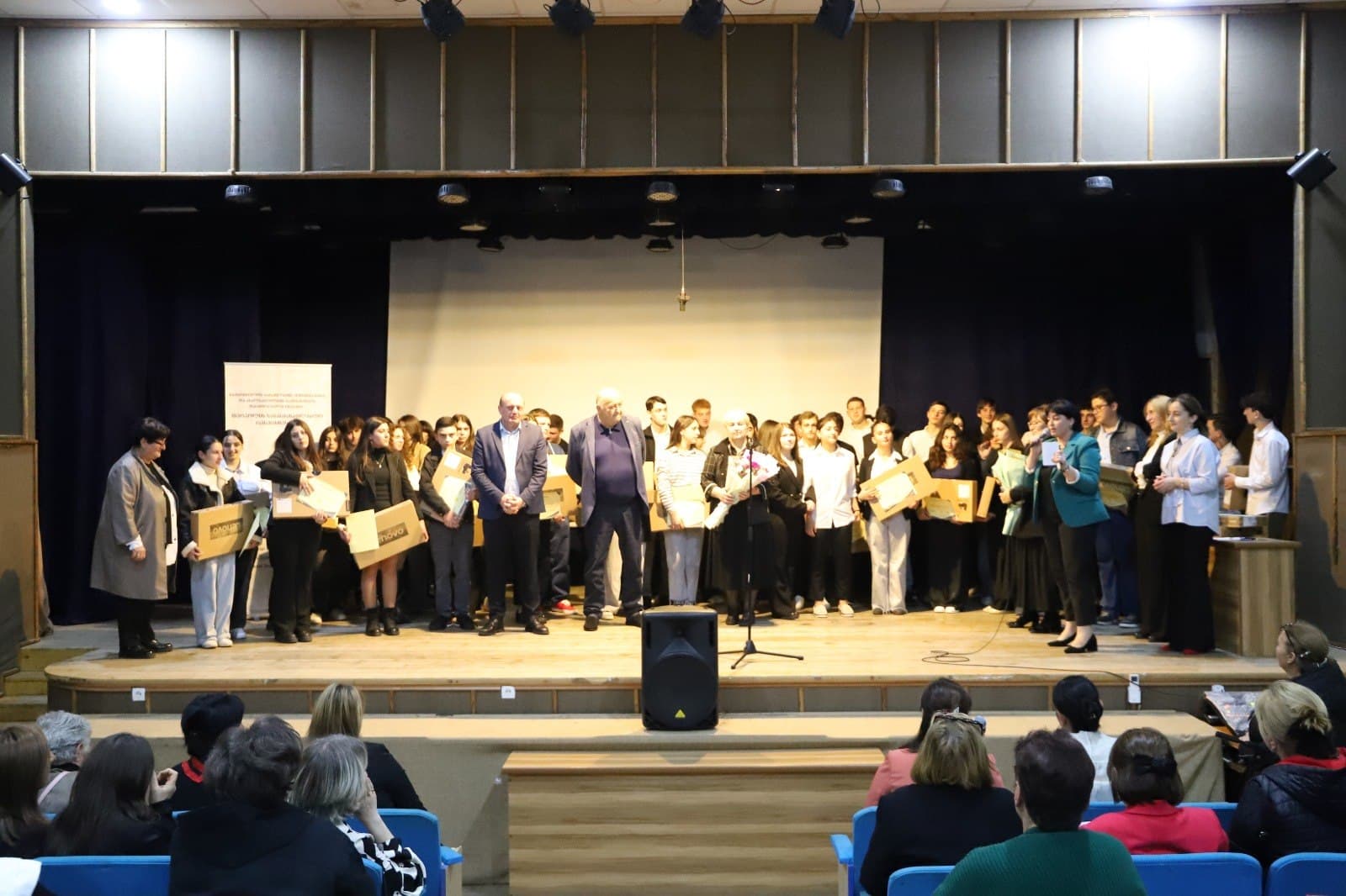 Frontnews image description