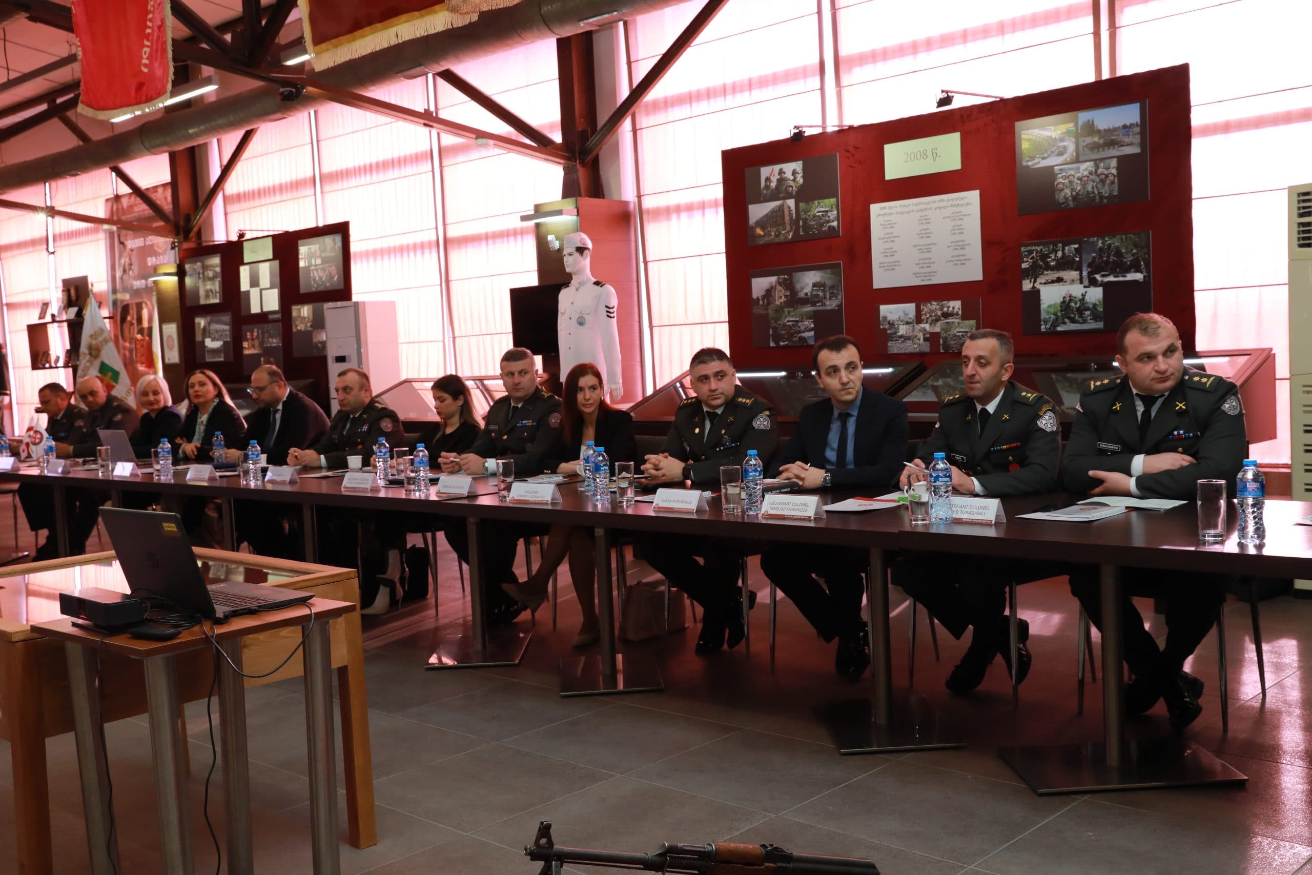 Frontnews image description