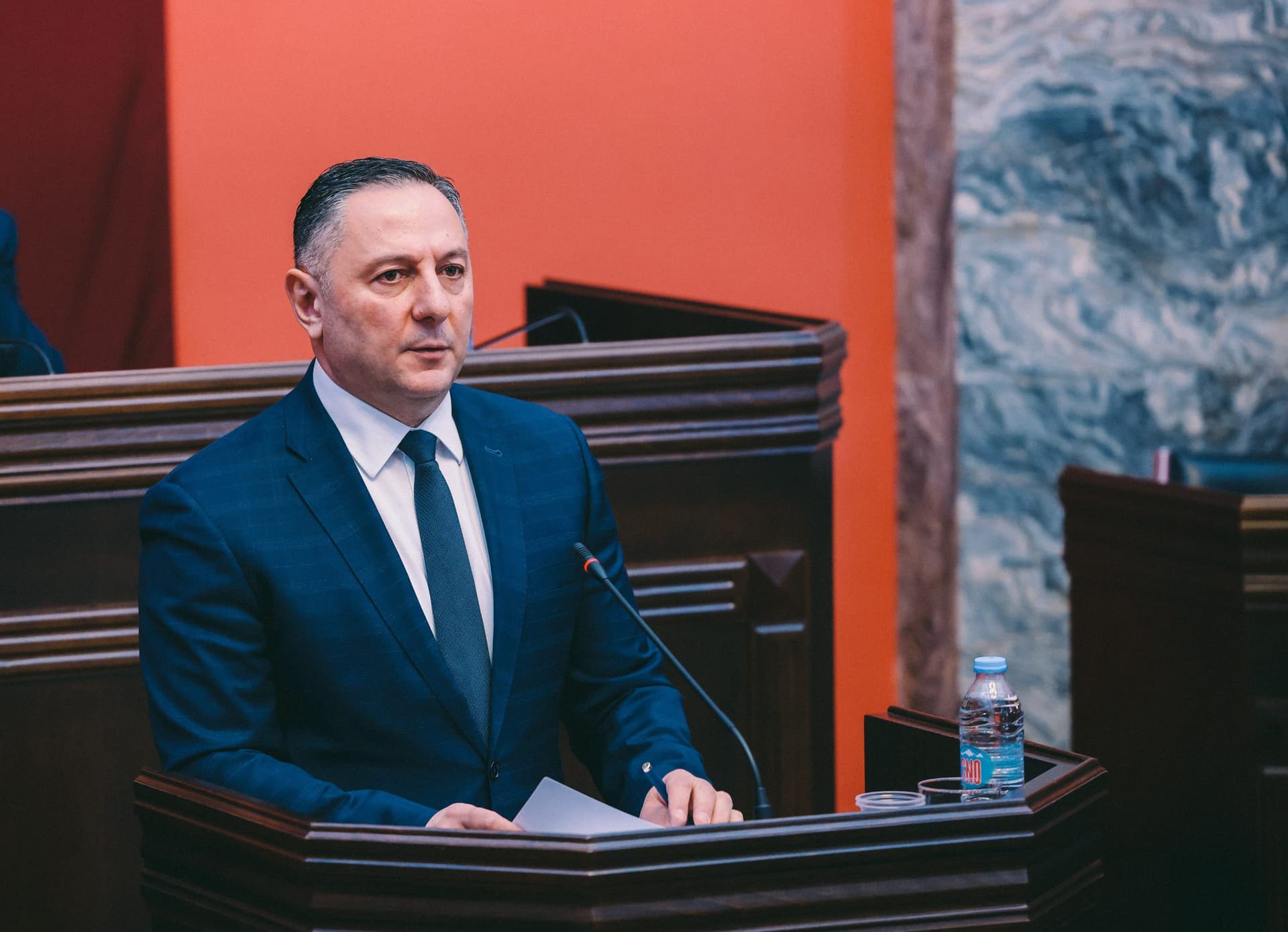 Frontnews image description