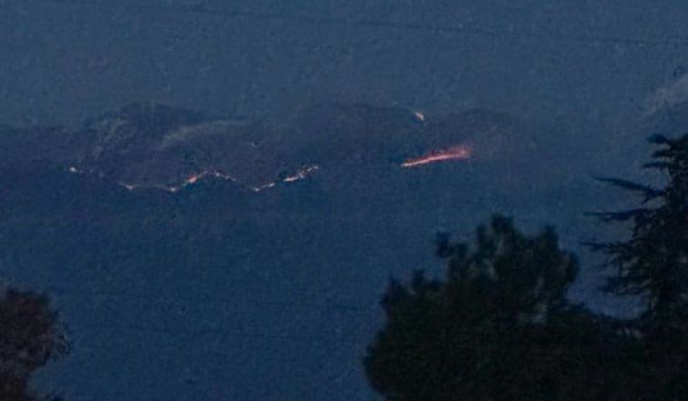 საგანგებო სიტუაციების მართვის სამსახურის ინფორმაციით, კავკასიონის ქედზე ცეცხლი ბალახს უკიდია