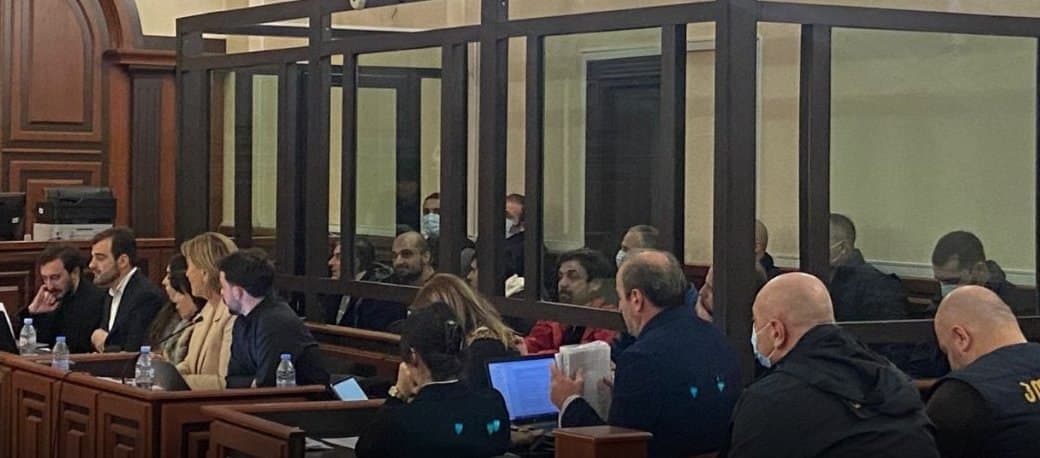 ანდრო ჭიჭინაძეს, ონისე ცხადაძეს და კიდევ 4 პირს სასამართლომ წინასწარი პატიმრობა შეუფარდა