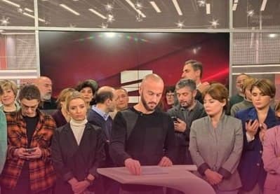 Frontnews image description