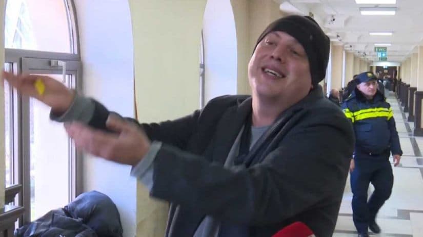 მოქალაქე, რომელიც აქციის დროს საპატრიარქოსთან რუსთავის მიკროავტობუსს ელოდებოდა, 500 ლარით დააჯარიმეს