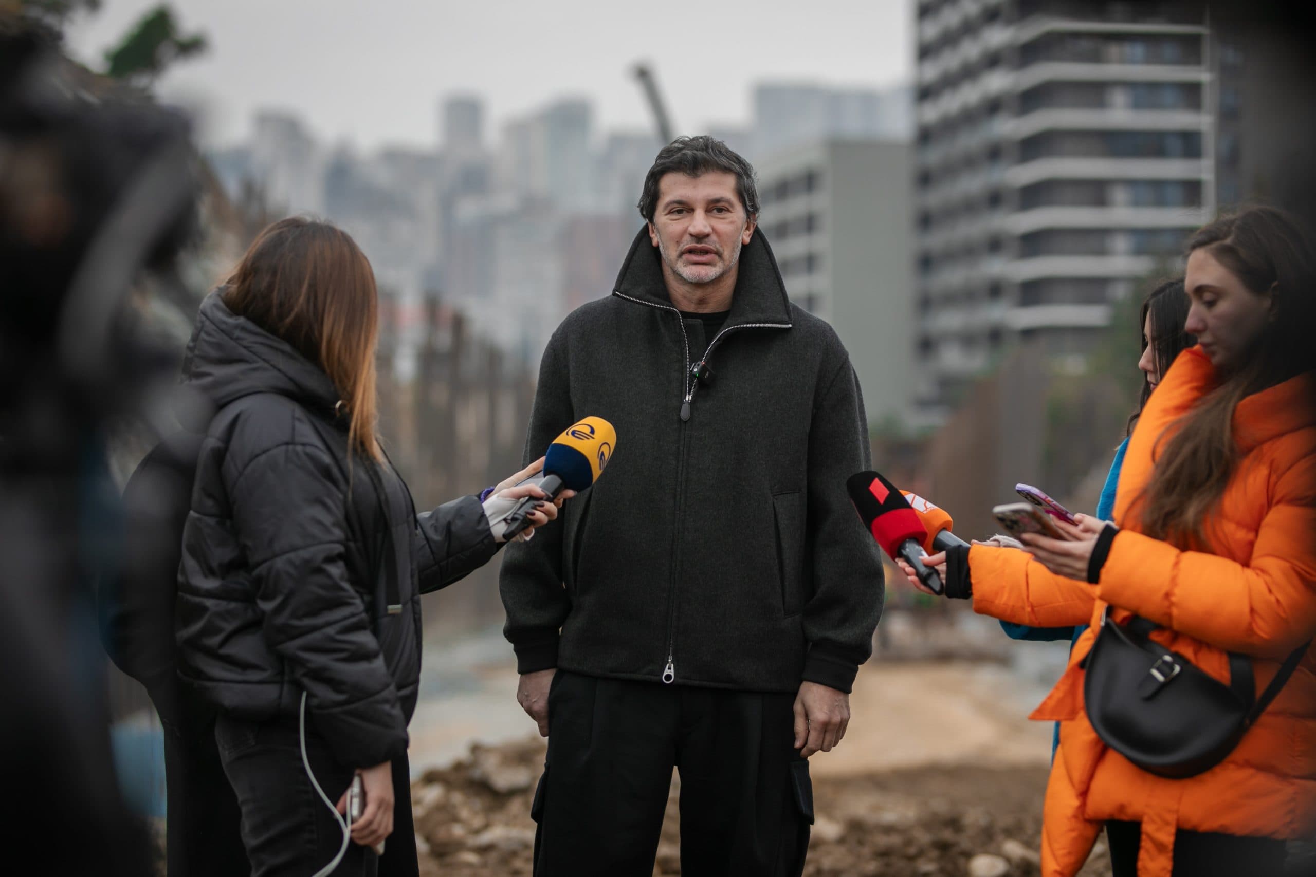 Frontnews image description