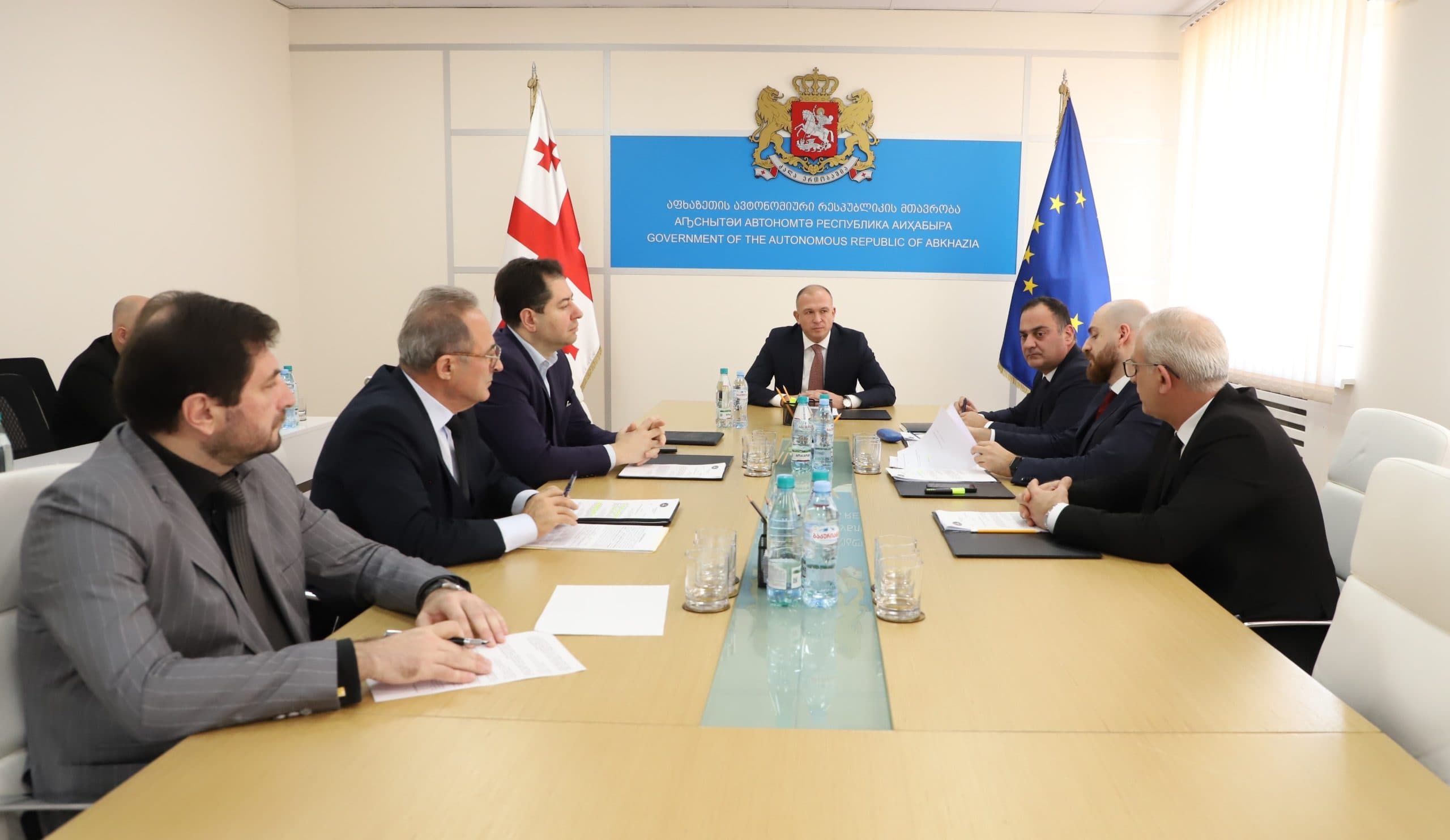 Frontnews image description