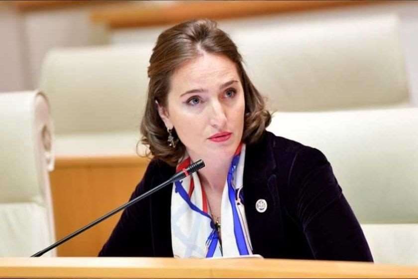 მარიამ ლაშხი – ეს არის ხელოვნური სუნთქვის ჩატარება რადიკალებისთვის და განეიტრალებული და შესუსტებული მუხტის გაცოცხლების მცდელობა