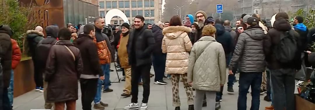 საქართველოს ექვს ქალაქში მედიის მხარდამჭერი აქცია მიმდინარეობს