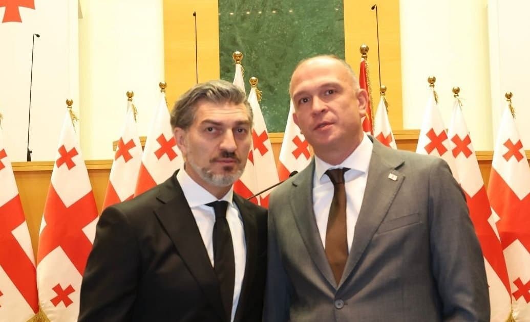 Frontnews image description