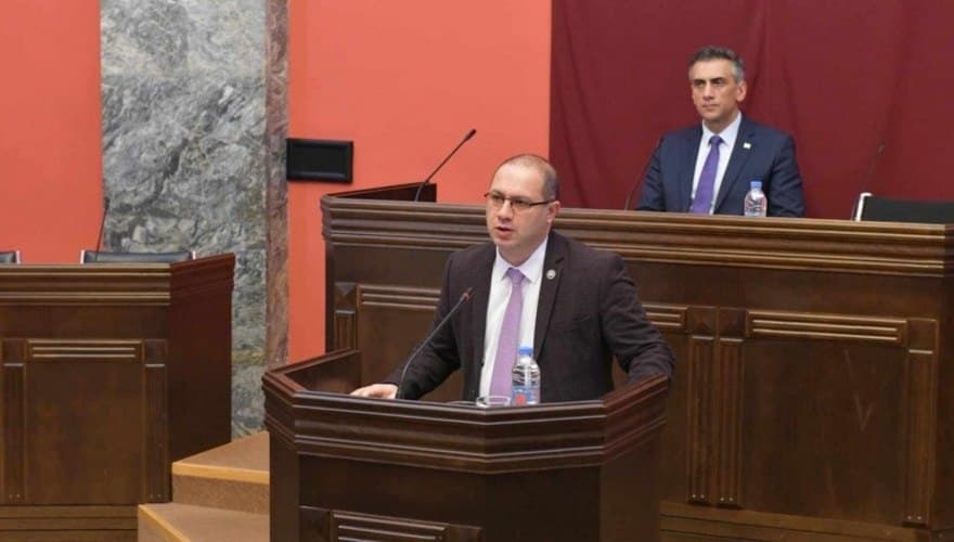 იურიდიულ საკითხთა კომიტეტმა “საარჩევნო კოდექსში“ ცვლილებები პირველი მოსმენით, დაჩქარებული წესით განიხილა