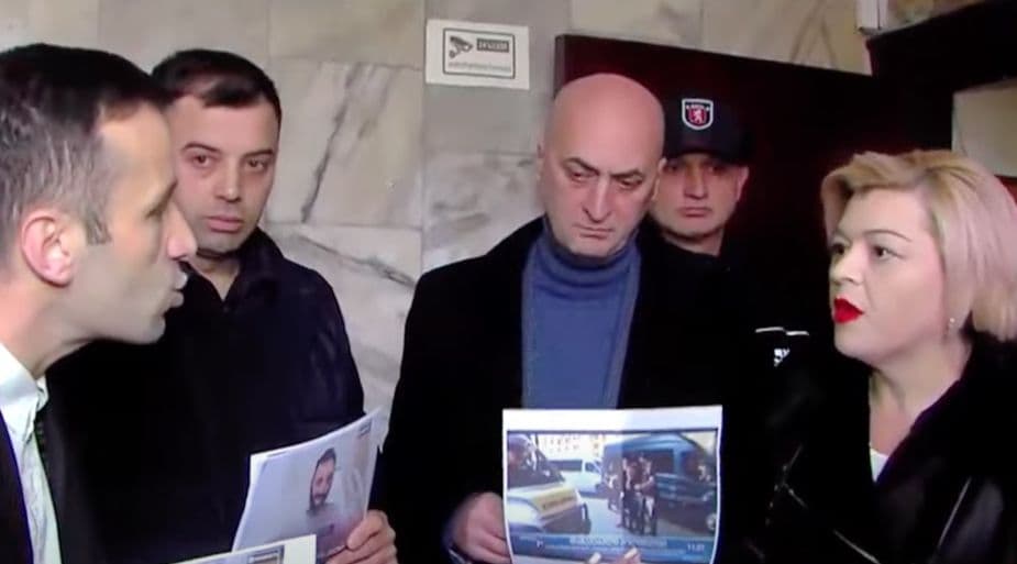 Frontnews image description